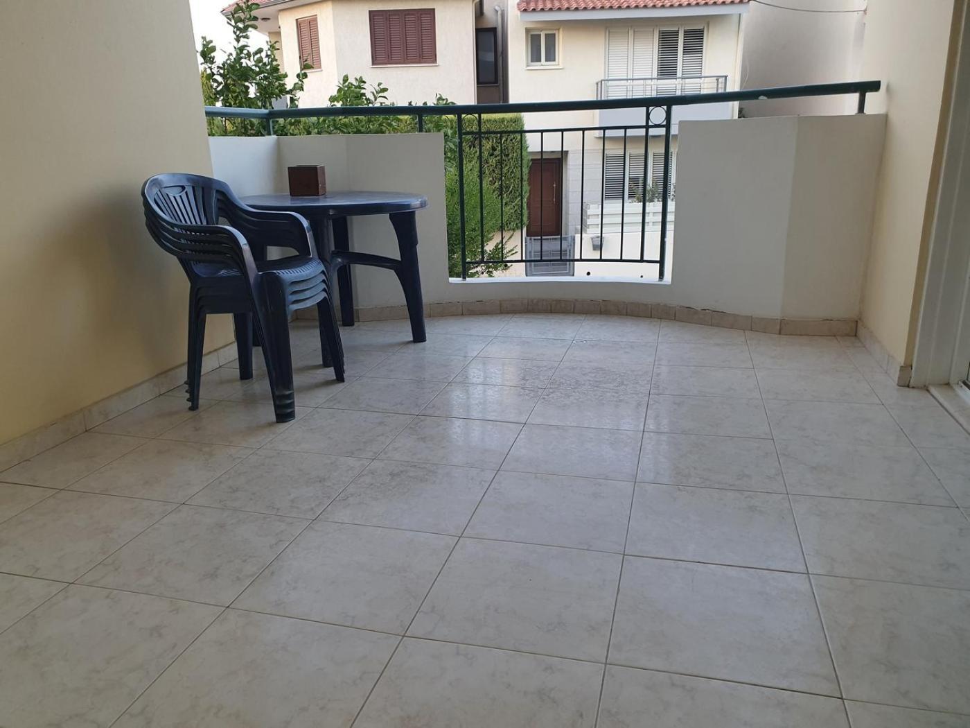 City Sunshine, Strovolos - Nikosia Bagian luar foto