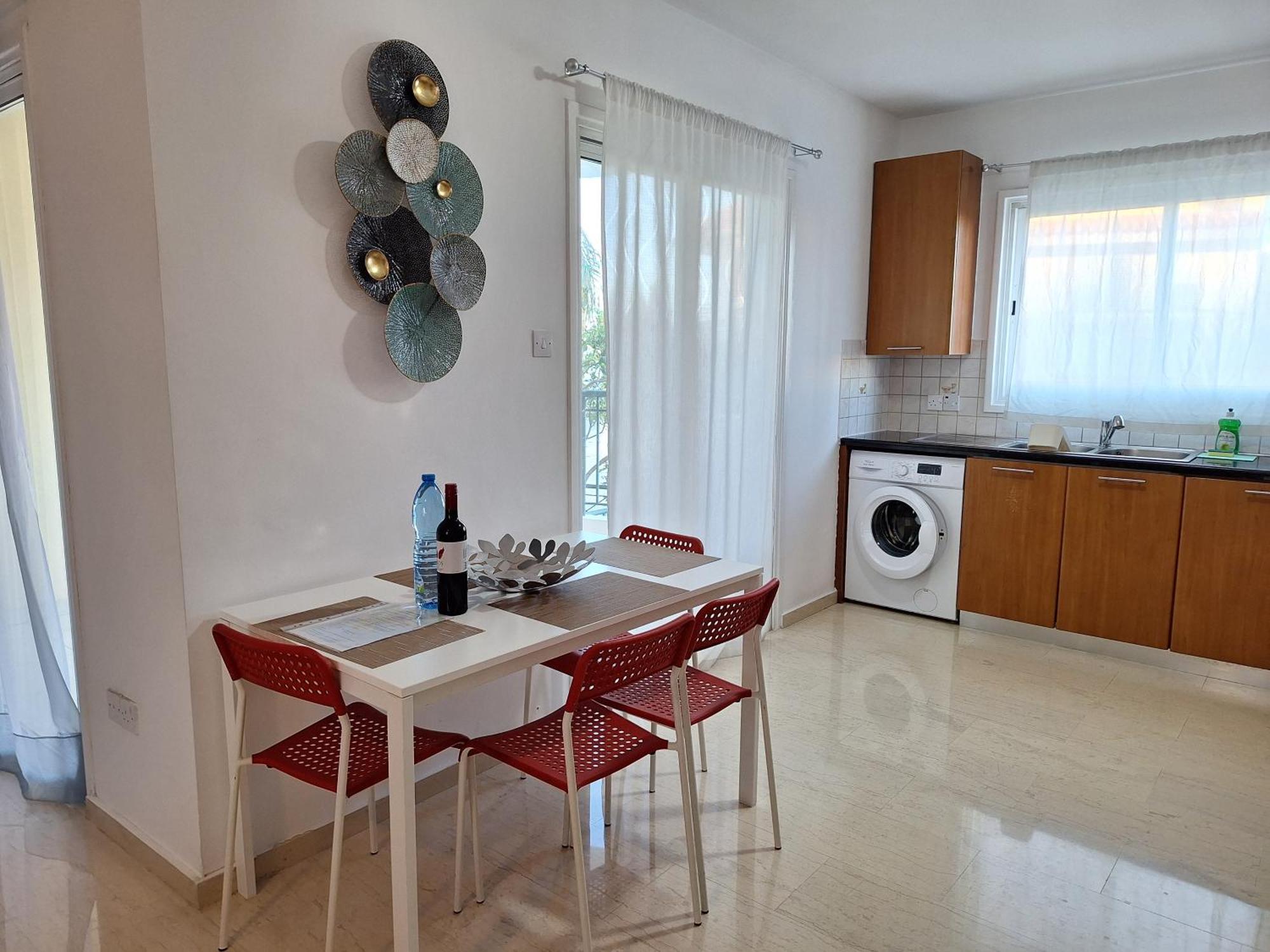 City Sunshine, Strovolos - Nikosia Bagian luar foto